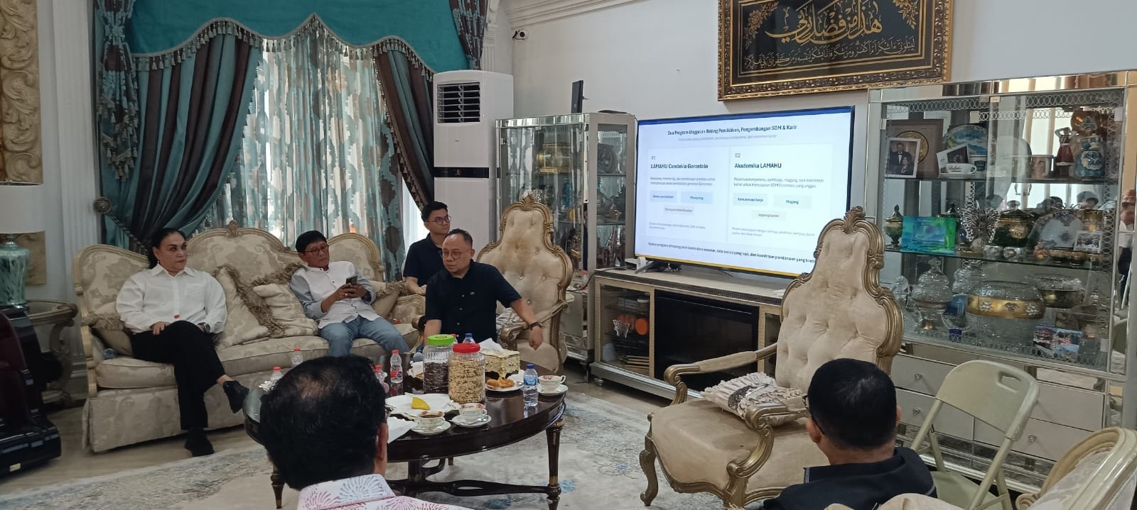 DOKUMENTASI RAPAT HARIAN