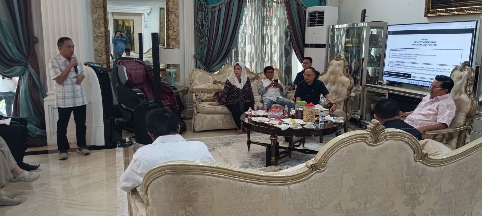 DOKUMENTASI RAPAT HARIAN